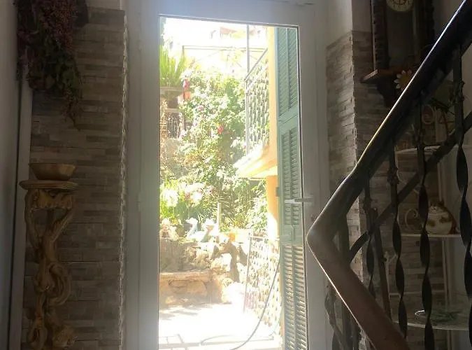 The Sea Flower Con Giardino E Garage Auto Incluso